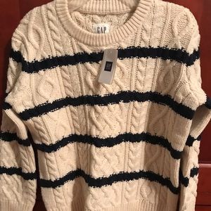 GAP CABLE KNIT SWEATER